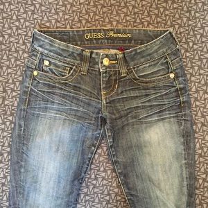 Dark Ripped Premium GUESS Jeans